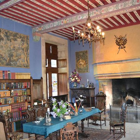 Chateau De Peufeilhoux Vallon-en-Sully Dış mekan fotoğraf