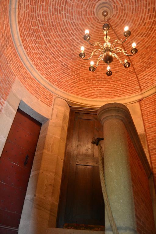 Chateau De Peufeilhoux Vallon-en-Sully Dış mekan fotoğraf